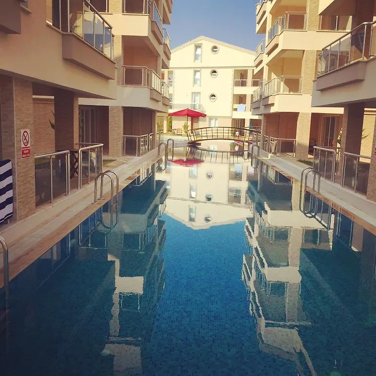 Babylon Poolside Villas Didim